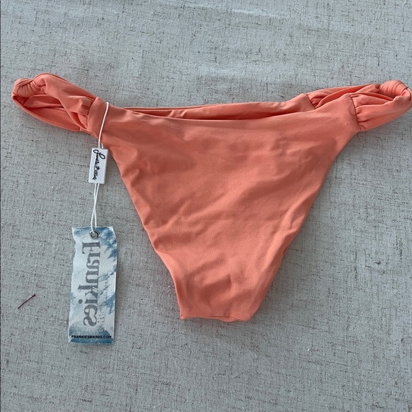 Malibu Bottom - Sunrise - Picture 2 of 4